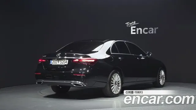 Mercedes-Benz E-Class W213 — Фото автомобиля 2