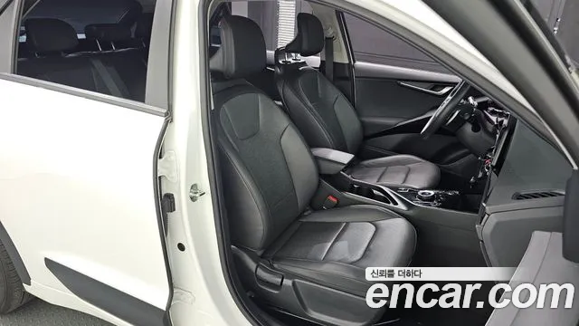 Kia Niro — Фото автомобиля 16