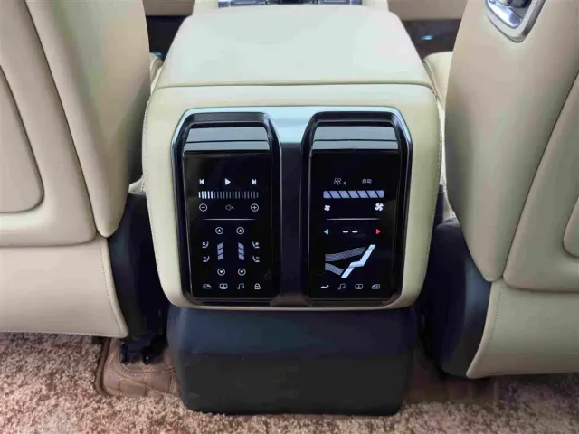 BYD FangChengBao Leopard 8 — Фото автомобиля 15