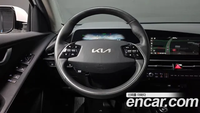 Kia Niro — Фото автомобиля 19