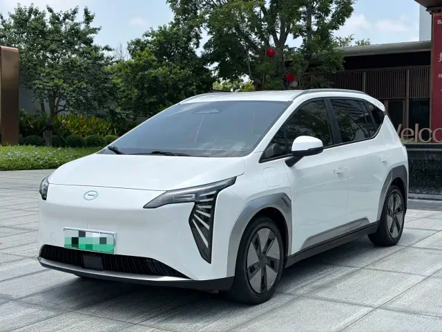GAC Aion Y — Фото автомобиля 2