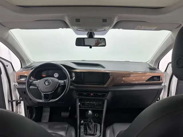 Volkswagen Tharu — Фото автомобиля 5