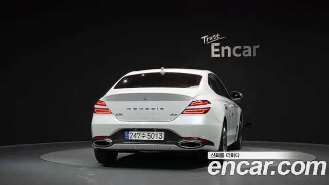 Genesis G70 New — Фото автомобиля 4