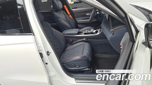 Genesis GV70 2.5T Бензин AWD — Фото автомобиля 23