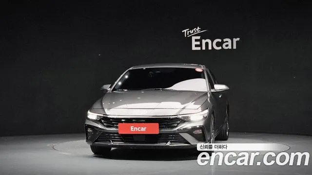 Hyundai Avante CN7 — Фото автомобиля 3