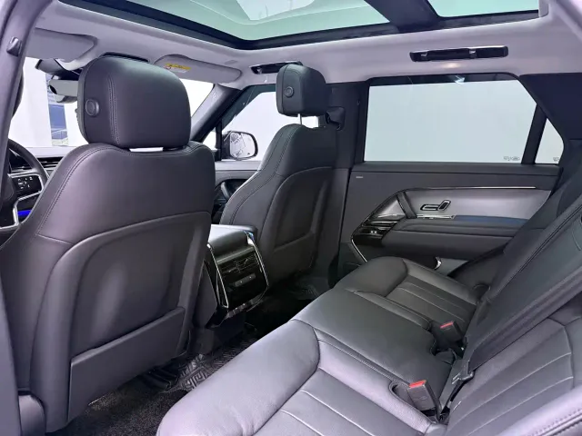 Land Rover Range Rover Sport — Фото автомобиля 10