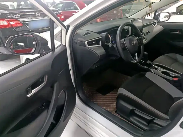 Toyota Corolla — Фото автомобиля 15