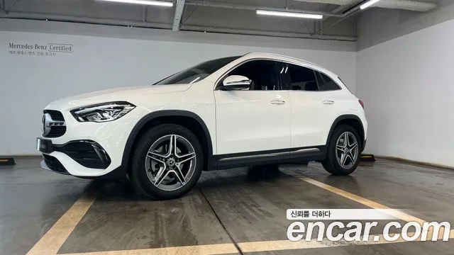 Фотография автомобиля — Mercedes-Benz GLA-Class