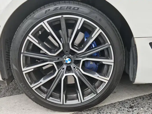 BMW 6 Series Gran Turismo — Фото автомобиля 12