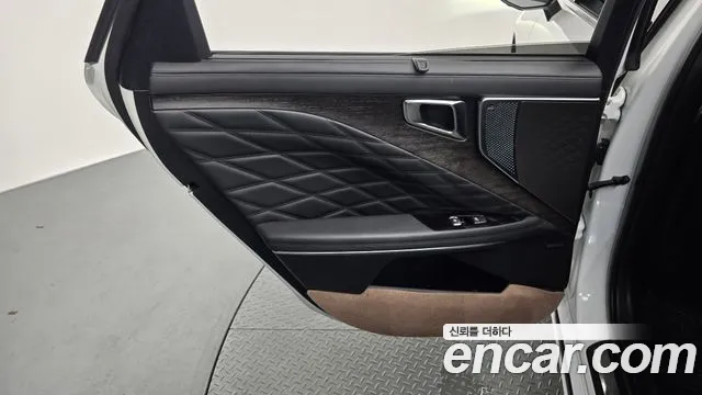 Kia K8 Signature — Фото автомобиля 23