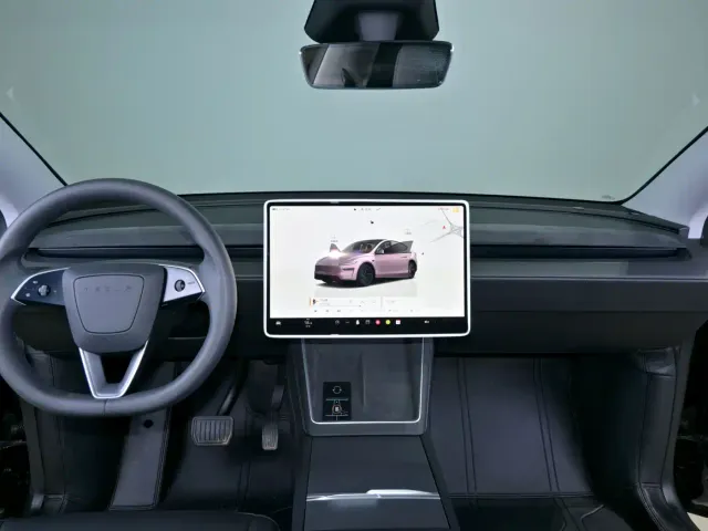 Tesla Model Y — Фото автомобиля 5