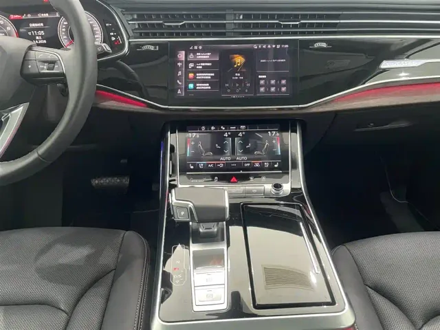 Audi Q7 — Фото автомобиля 14