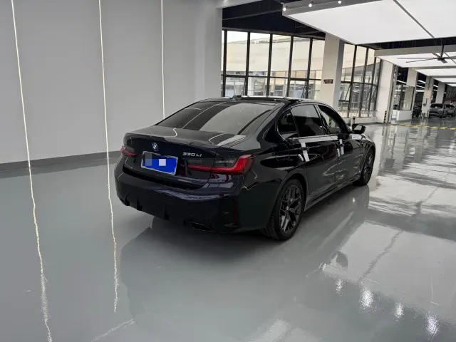 BMW 3 Series — Фото автомобиля 16