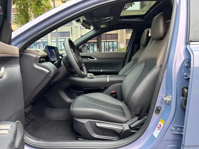 Changan Eado — Фото автомобиля 7