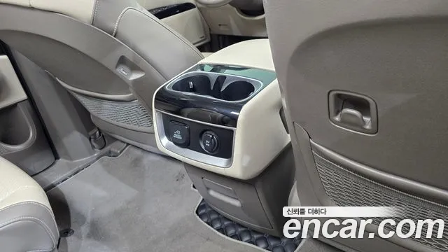 Kia Canival Carnival 4 поколение Бензин 9 мест Signature — Фото автомобиля 15