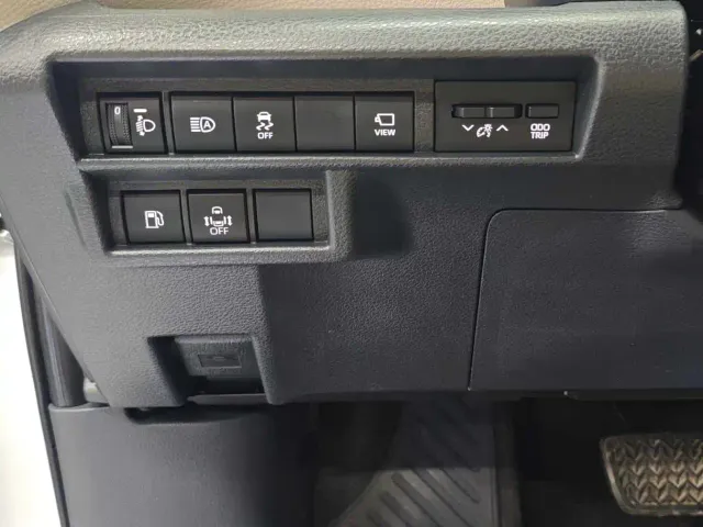 Toyota Sienna — Фото автомобиля 15