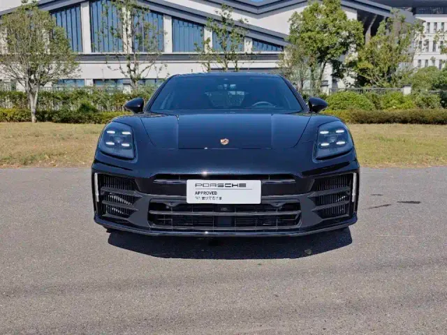 Porsche Panamera — Фото автомобиля 6
