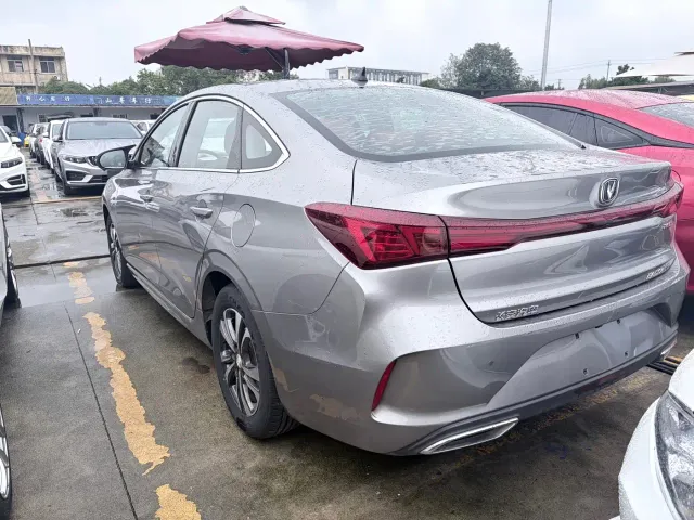 Changan Eado — Фото автомобиля 13