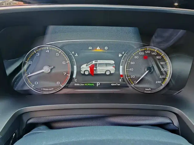 GAC Trumpchi M8 — Фото автомобиля 4