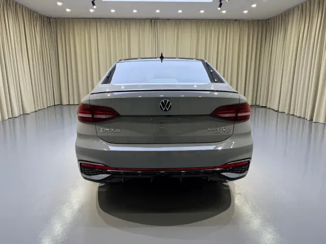 Volkswagen Lavida — Фото автомобиля 12