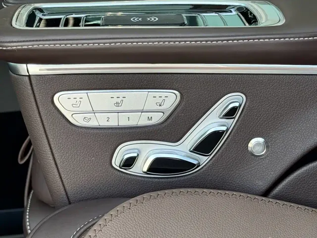 Mercedes-Benz V-Class — Фото автомобиля 14
