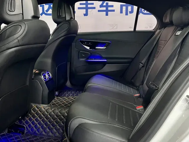 Mercedes-Benz C-Class — Фото автомобиля 10