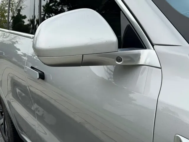 Li Auto L8 — Фото автомобиля 14