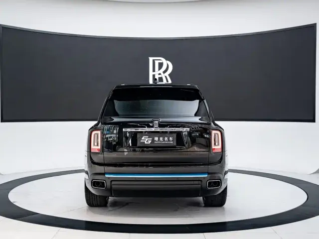 Rolls-Royce Cullinan — Фото автомобиля 5