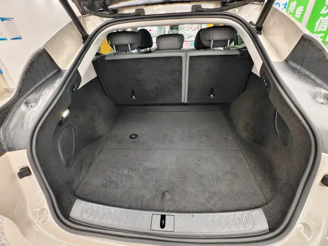 IM Motors LS6 — Фото автомобиля 8