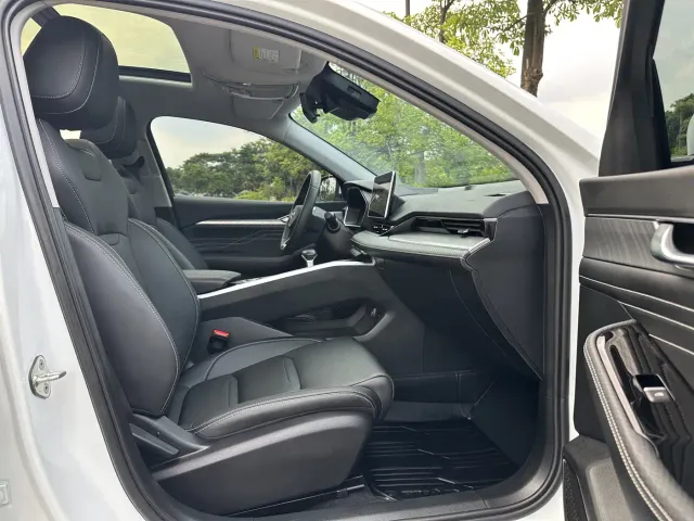 Geely Xingrui — Фото автомобиля 14