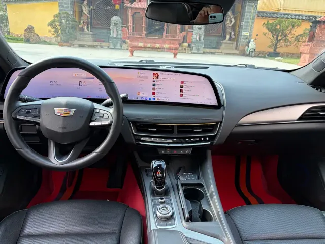 Cadillac CT5 — Фото автомобиля 8