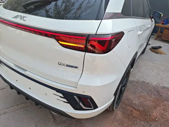 JAC Motors JAC QX PHEV — Фото автомобиля 7