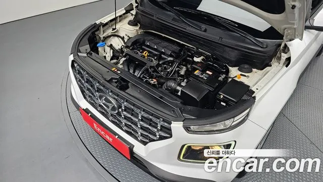 Hyundai Venue — Фото автомобиля 9