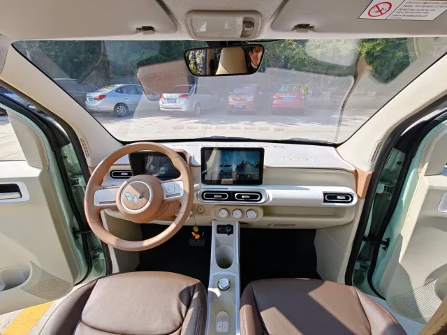 Wuling Hongguang Mini EV — Фото автомобиля 12