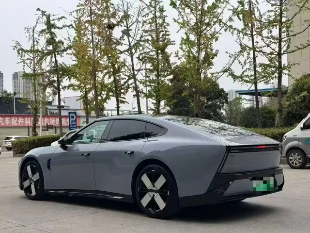 Xpeng P7 — Фото автомобиля 7