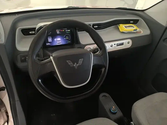 Wuling Hongguang Mini EV — Фото автомобиля 9