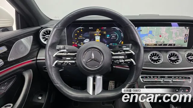 Mercedes-Benz CLS-Class — Фото автомобиля 13
