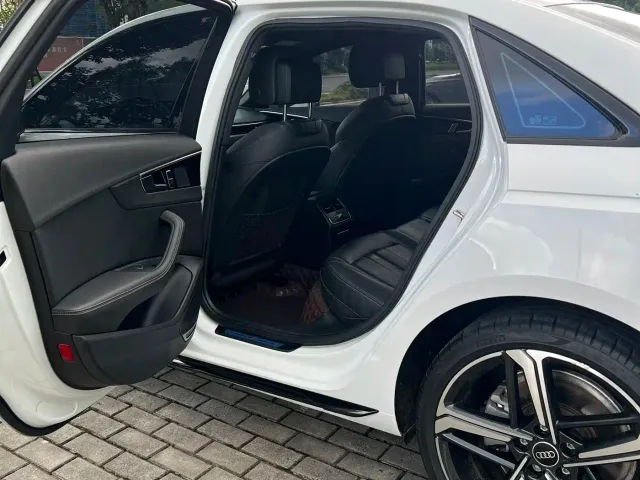 Audi A4L — Фото автомобиля 8