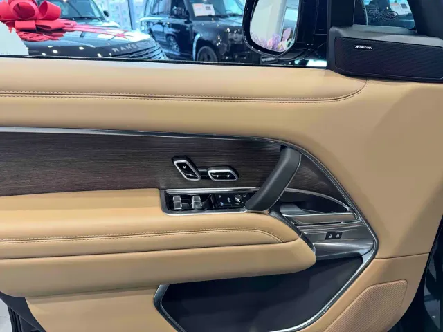 Land Rover Range Rover — Фото автомобиля 5