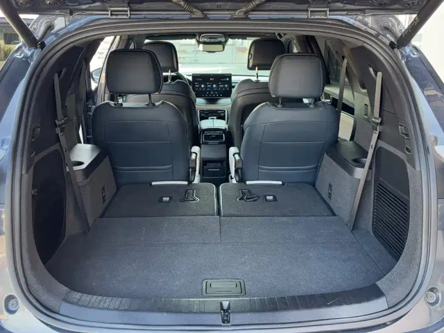 BYD Tang — Фото автомобиля 18