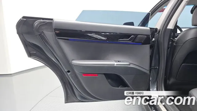 Hyundai Grandeur GN7 — Фото автомобиля 14