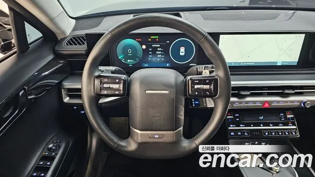 Hyundai Grandeur Grandeur (GN7) 2.5 Бензин 2WD — Фото автомобиля 13