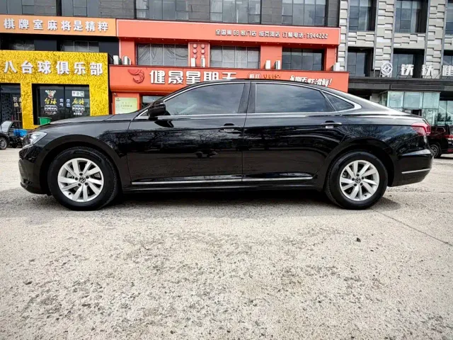Volkswagen Passat — Фото автомобиля 8