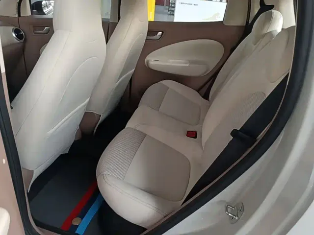 Wuling Hongguang Mini EV — Фото автомобиля 16