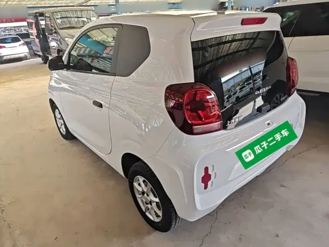 Roewe Clever — Фото автомобиля 4