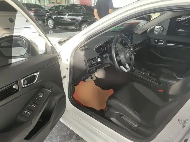Honda Civic — Фото автомобиля 15