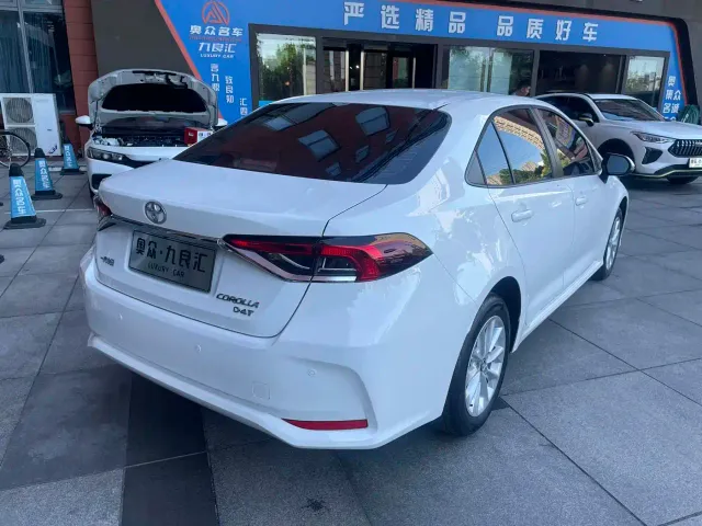 Toyota Corolla — Фото автомобиля 9