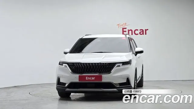 Kia Carnival — Фото автомобиля 3