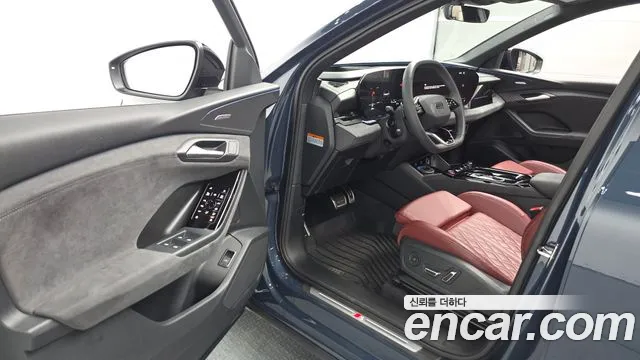 Audi SQ6 e-tron — Фото автомобиля 10