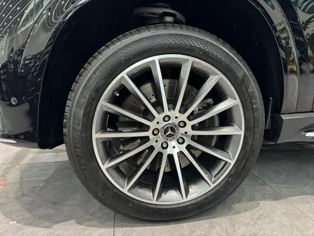 Mercedes-Benz GLE-Class — Фото автомобиля 4